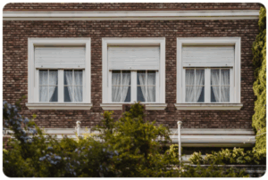 Ästhetik und Funktion: Wie der Rollladen die Schönheit Ihres Zuhauses bereichert